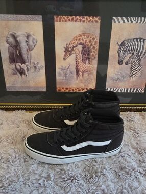 Vans Black and White Sk8-Hi Classic High-Top Sneakers
